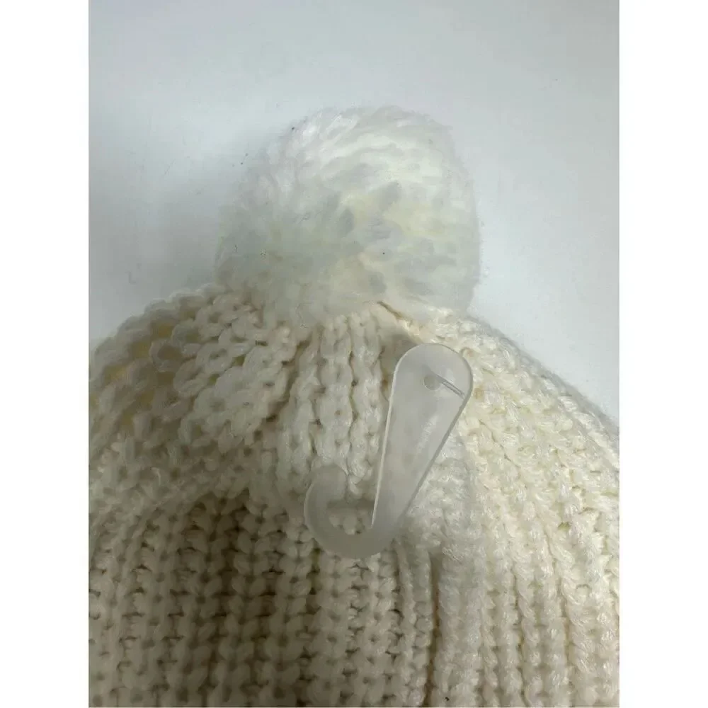 NWOT Gymboree Crochet Beanie Hat Pom Pom Knit Cream Kids Size L Winter